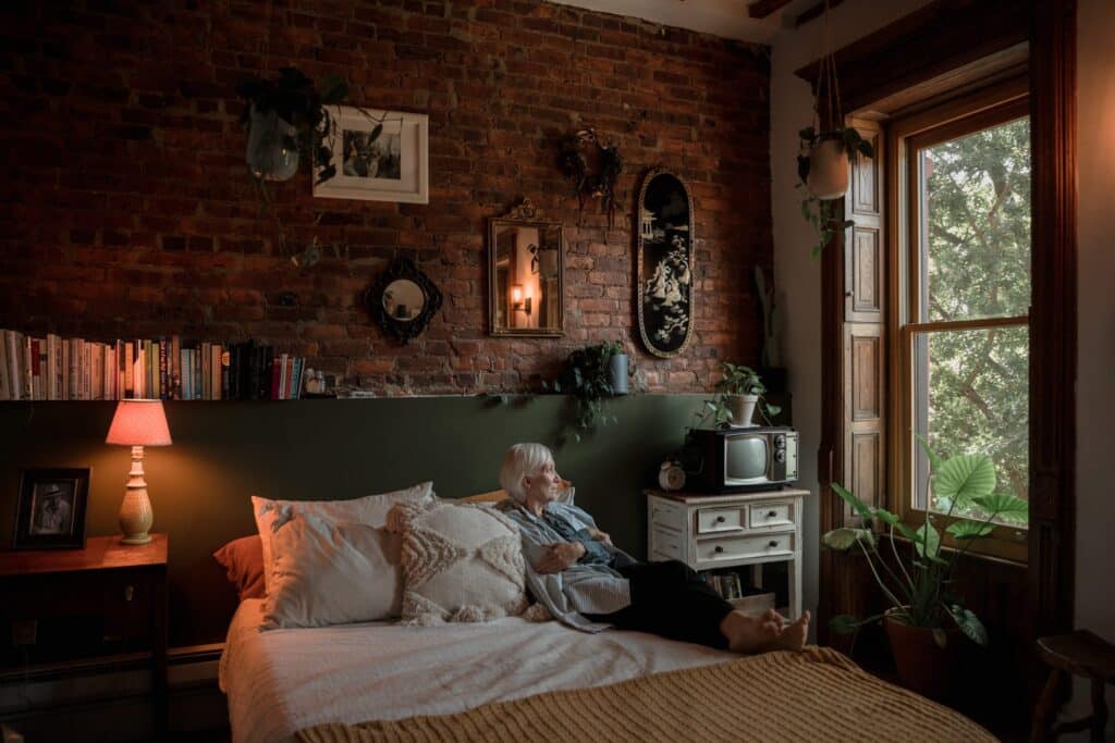 caring for a patient with bed bugs