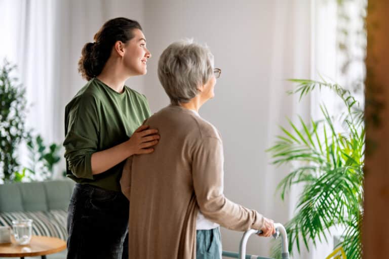 Expert Parkinson’s caregiver San Diego, CA providing in-home Parkinson's care, Parkinson’s disease home care, mobility assistance, personal care, and companionship for seniors at home